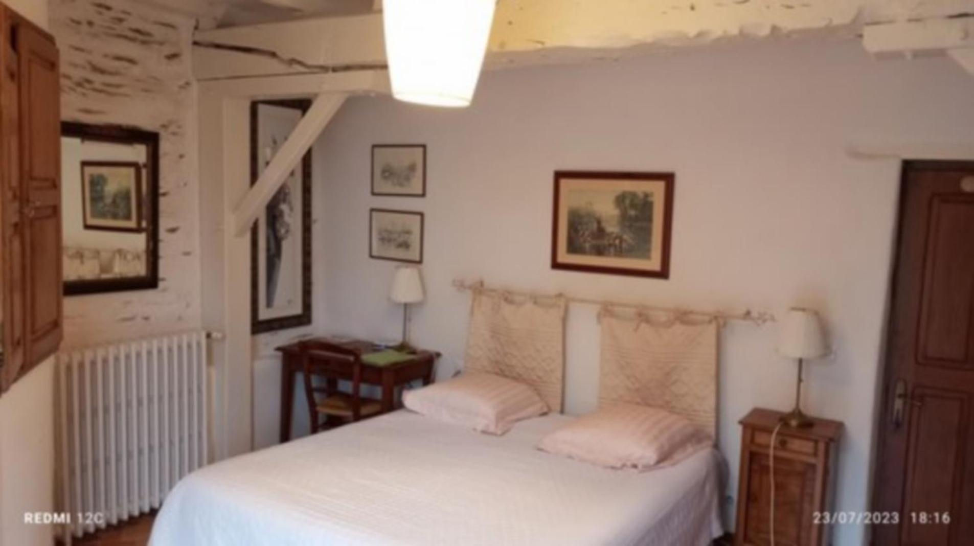 Les Fougerêts Chambre D'Hotes Saint Jacob Relais De Chasse Du XVIII Siecle מראה חיצוני תמונה